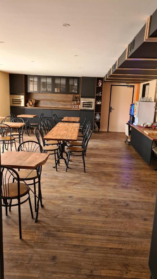 Hotel L'Etoile Aeroport - A61 Carcassonne Exteriér fotografie
